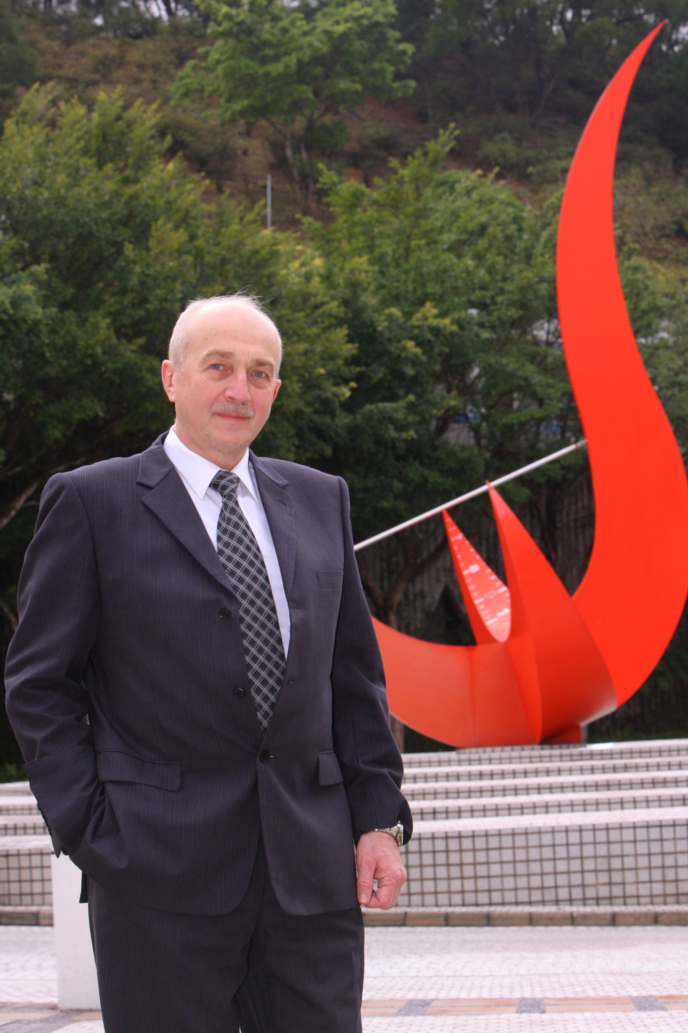  SID fellow Prof V G Chigrinov