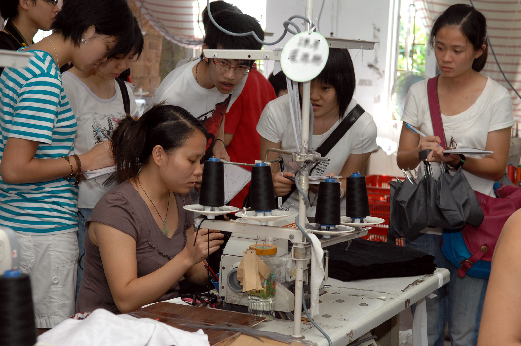 Understanding the work of a migrant worker in a factory	