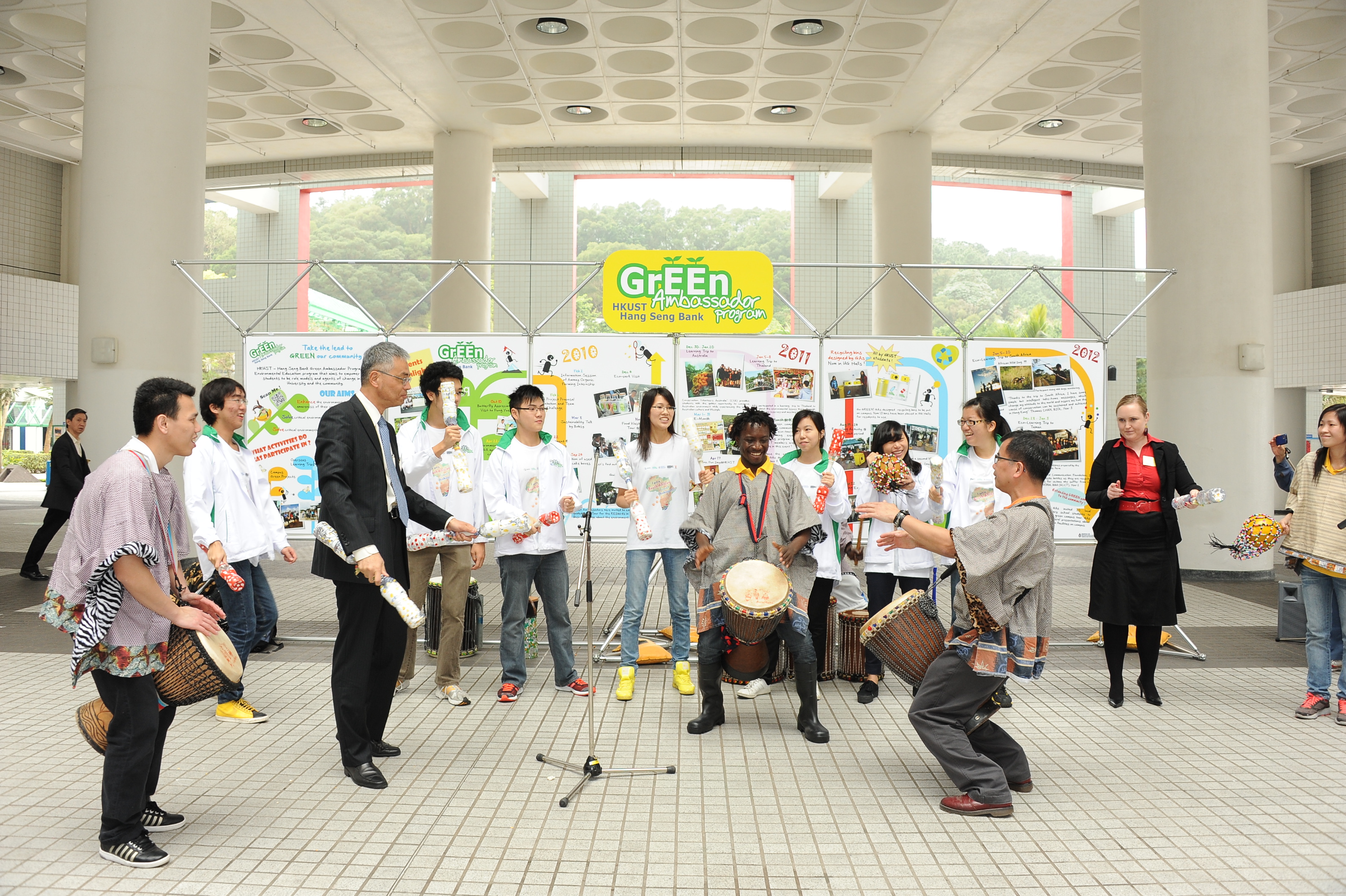 HKUST Provost Prof Wei Shyy officiates at its Green Ambassador Program Exhibition Kick-off Ceremony with South Africa traditional dance performance.