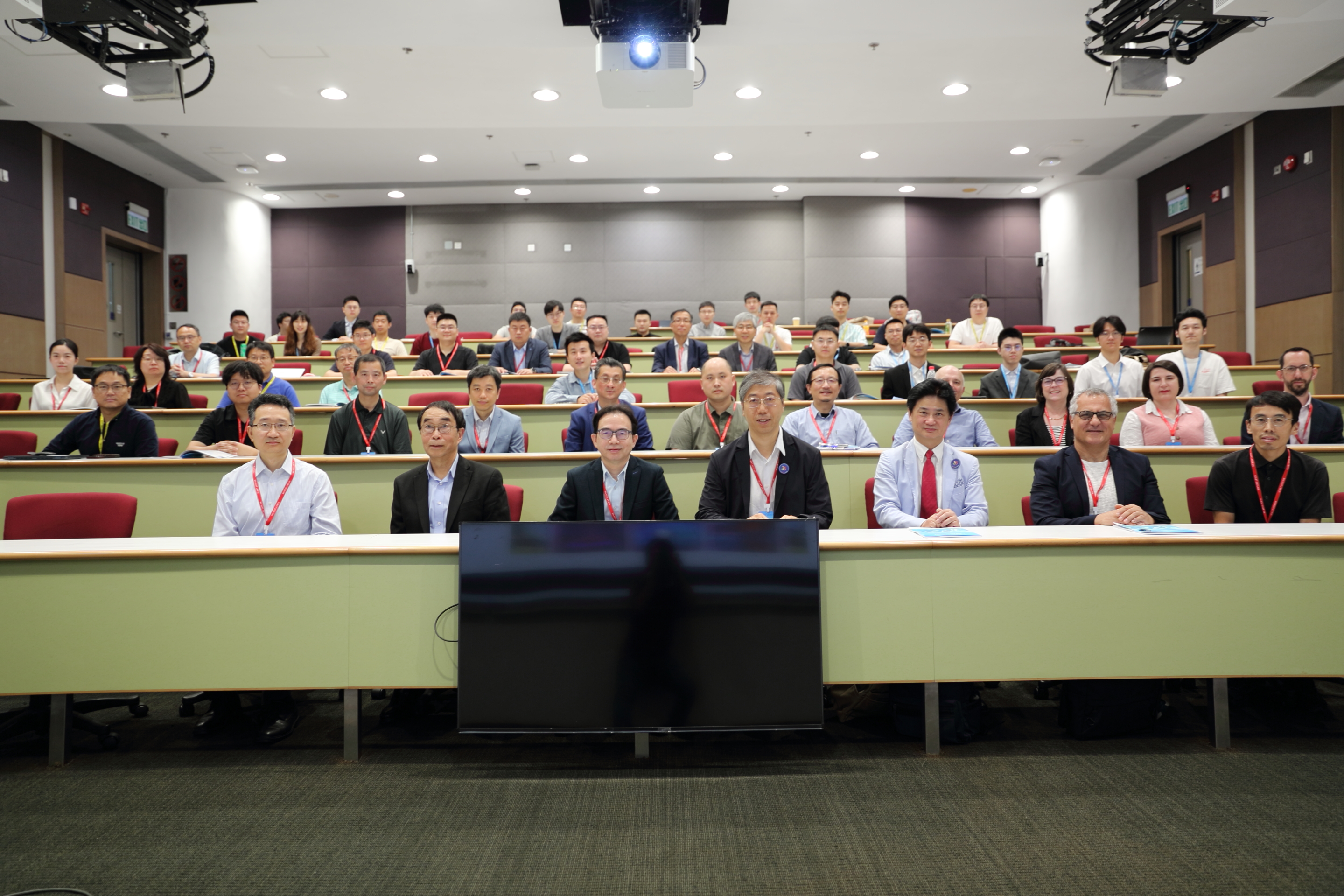 World’s leading experts on adaptive structure and technologies were welcomed by Prof. Charles Ng, Vice-President for Institutional Advancement (front row, 3rd from right), and Prof. Yang (front row, 1st from right).